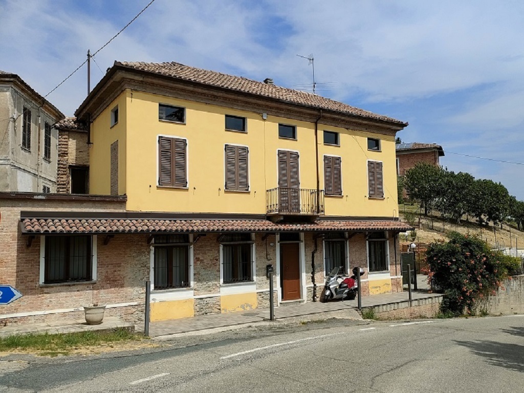 Villa a Canelli