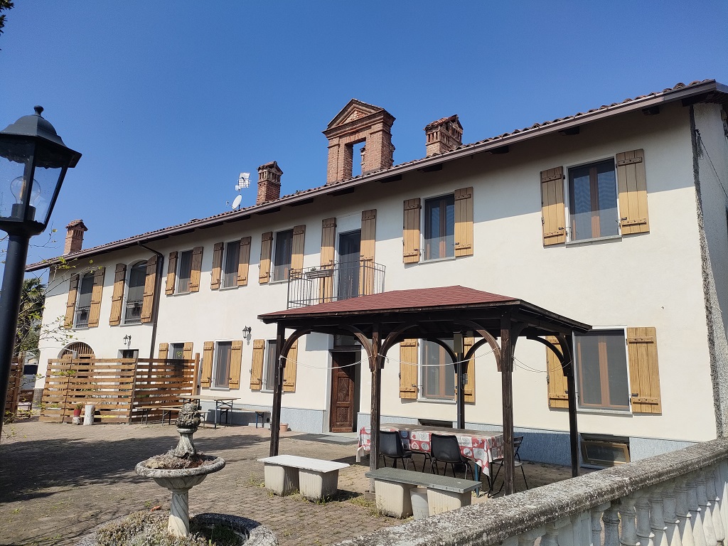 Casa colonica a San Damiano Asti